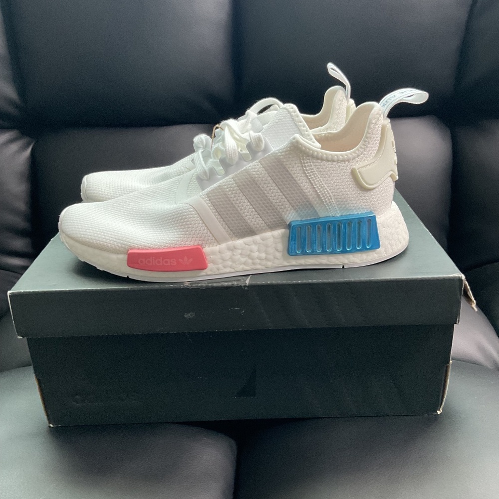 Adidas NMD_R1 W "Core White Glitch" Sneakers Women's Size 7 FX7074 - Picture 3 of 10